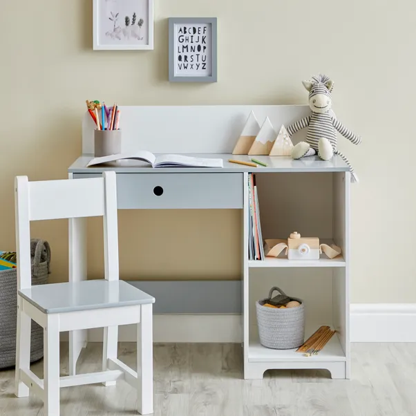 rukn kids albie desk and chair set rukn kids albie desk and chair set